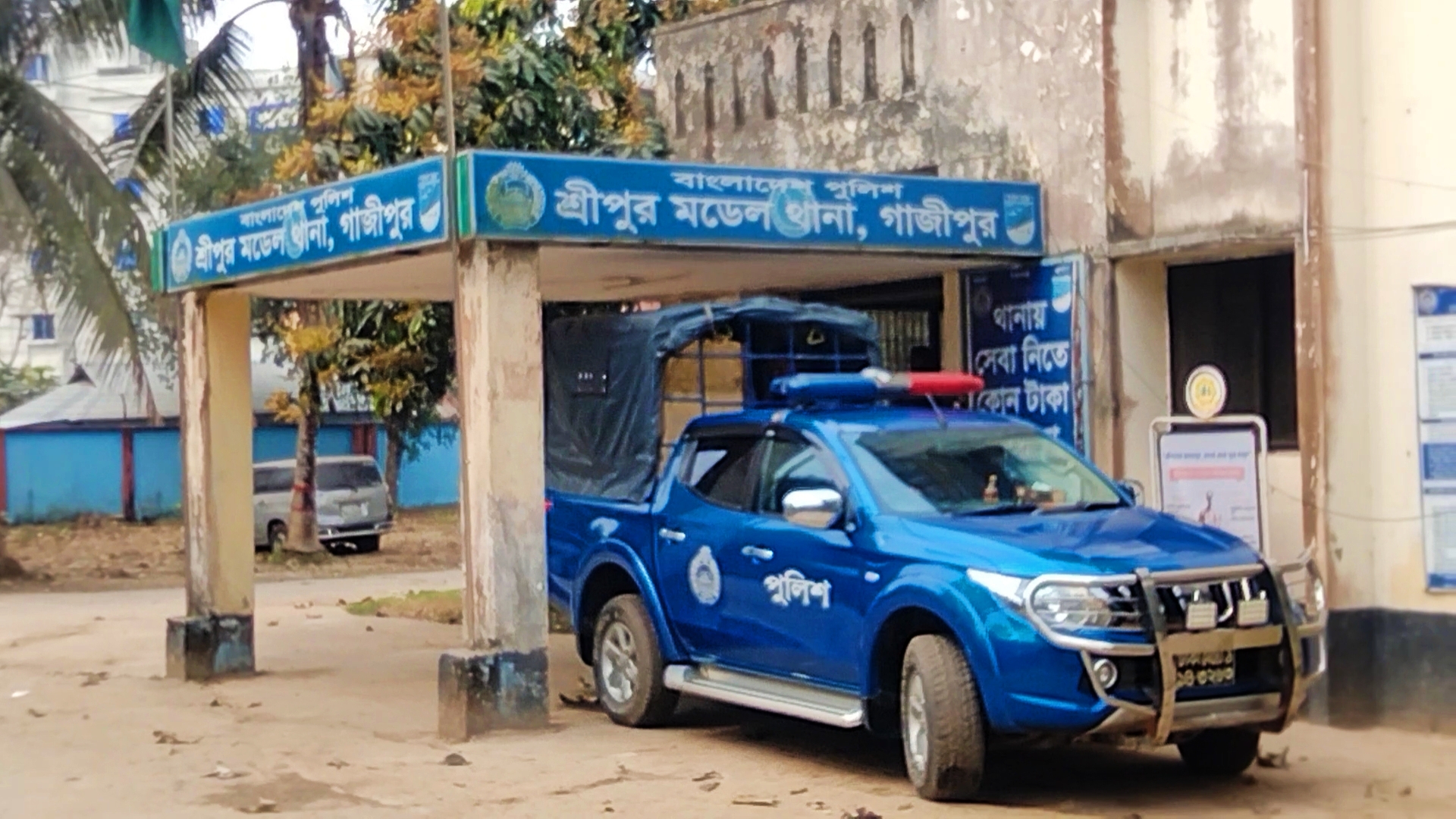শ্রীপুরে অটোরিকশা চালককে অপহরণের ঘটনায় গ্রেপ্তার-৩