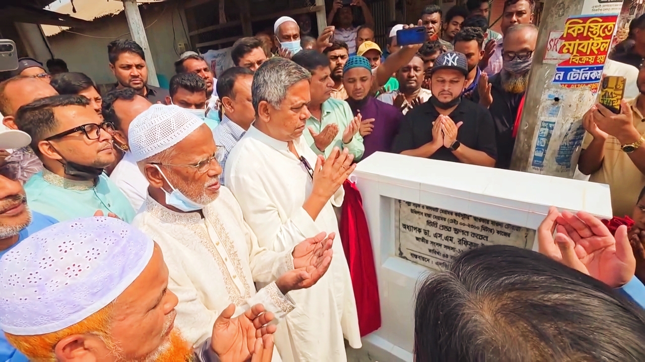 শ্রীপুরে ২২ কোটি টাকার উন্নয়ন প্রকল্প কাজের উদ্বোধন