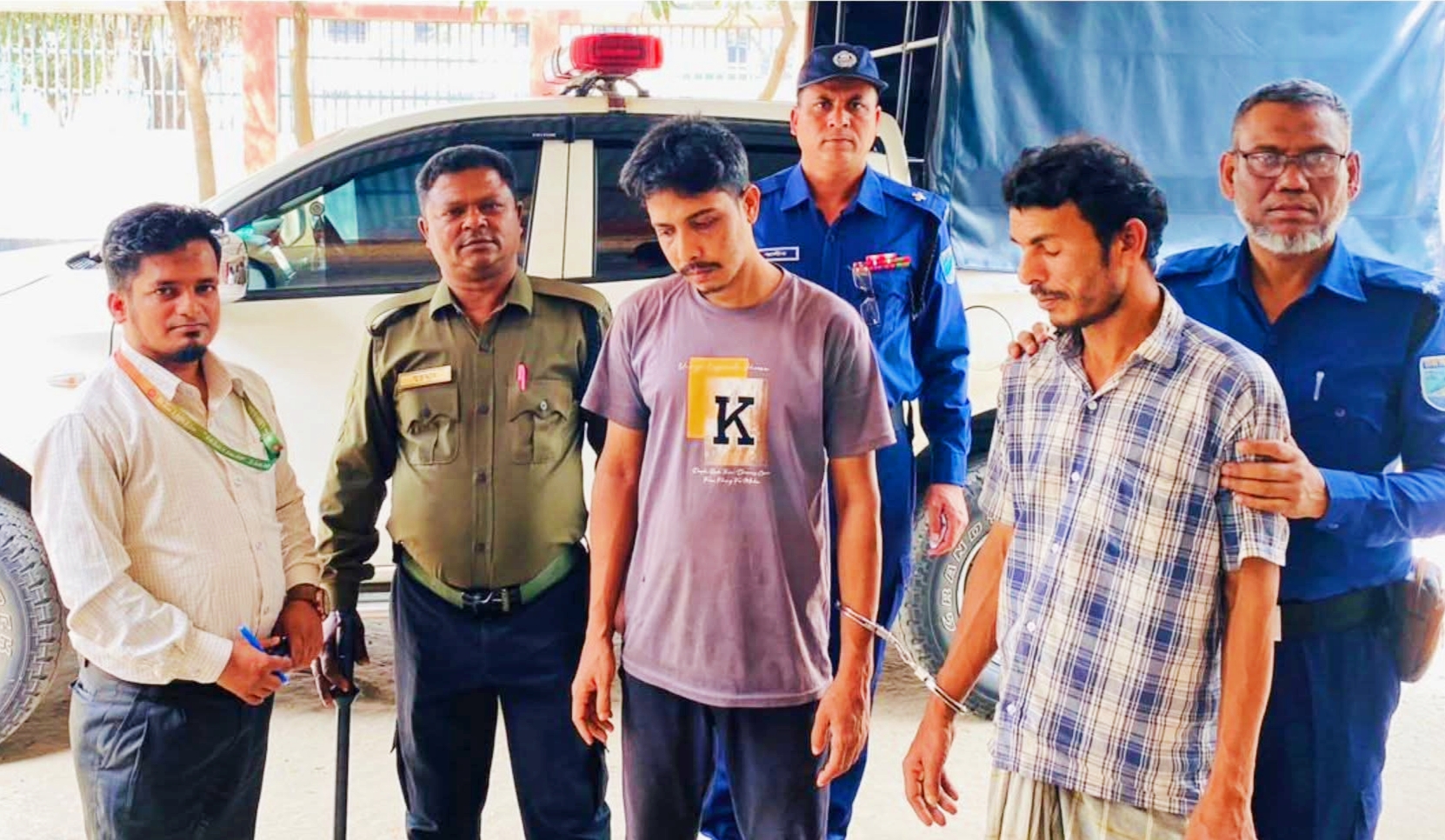 কালীগঞ্জে হেরোইন সহ দুই মাদক ব্যবসায়ী আটক