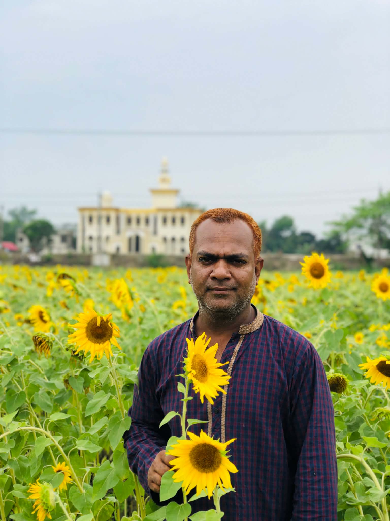 মাটির মানুষ- লিখেছেন কবি শামিম মিয়া