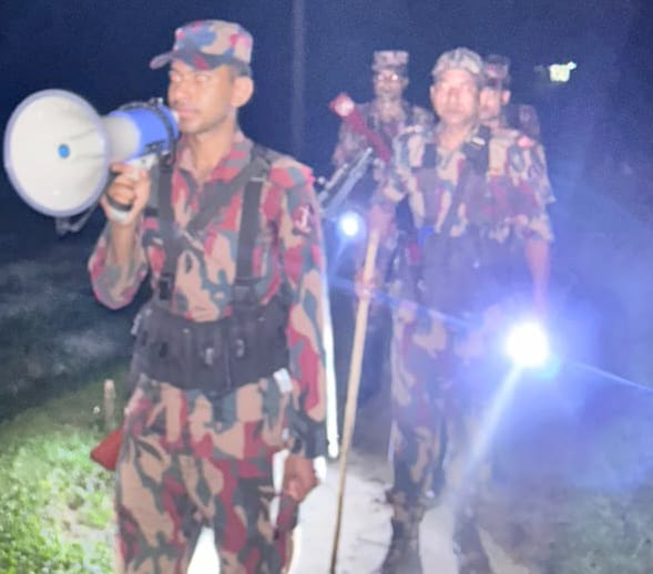 সীমান্তে ফের সক্রিয় পুশইন চক্র, সতর্ক অবস্থানে বিজিবি