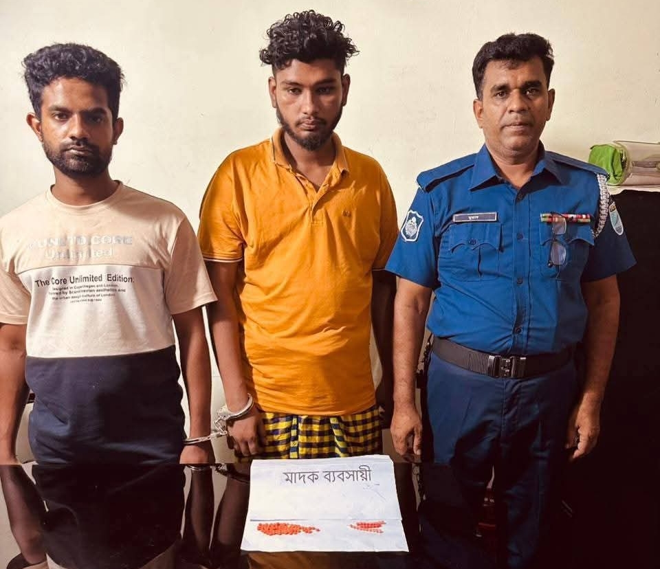 শ্রীপুরে মা.দ.ক বিরোধী বিশেষ অভিযানে ১০৩ পিস ই.য়া.বাসহ দুই মা.দ.ক ব্যবসায়ী গ্রে.প্তা.র