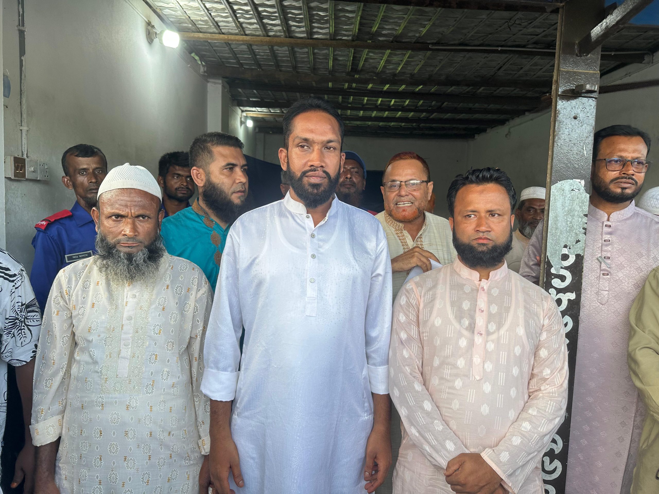 বাউনী বাজার পরিচালনা কমিটির নির্বাচন সম্পন্ন: সভাপতি সবুজ, সম্পাদক সুমন